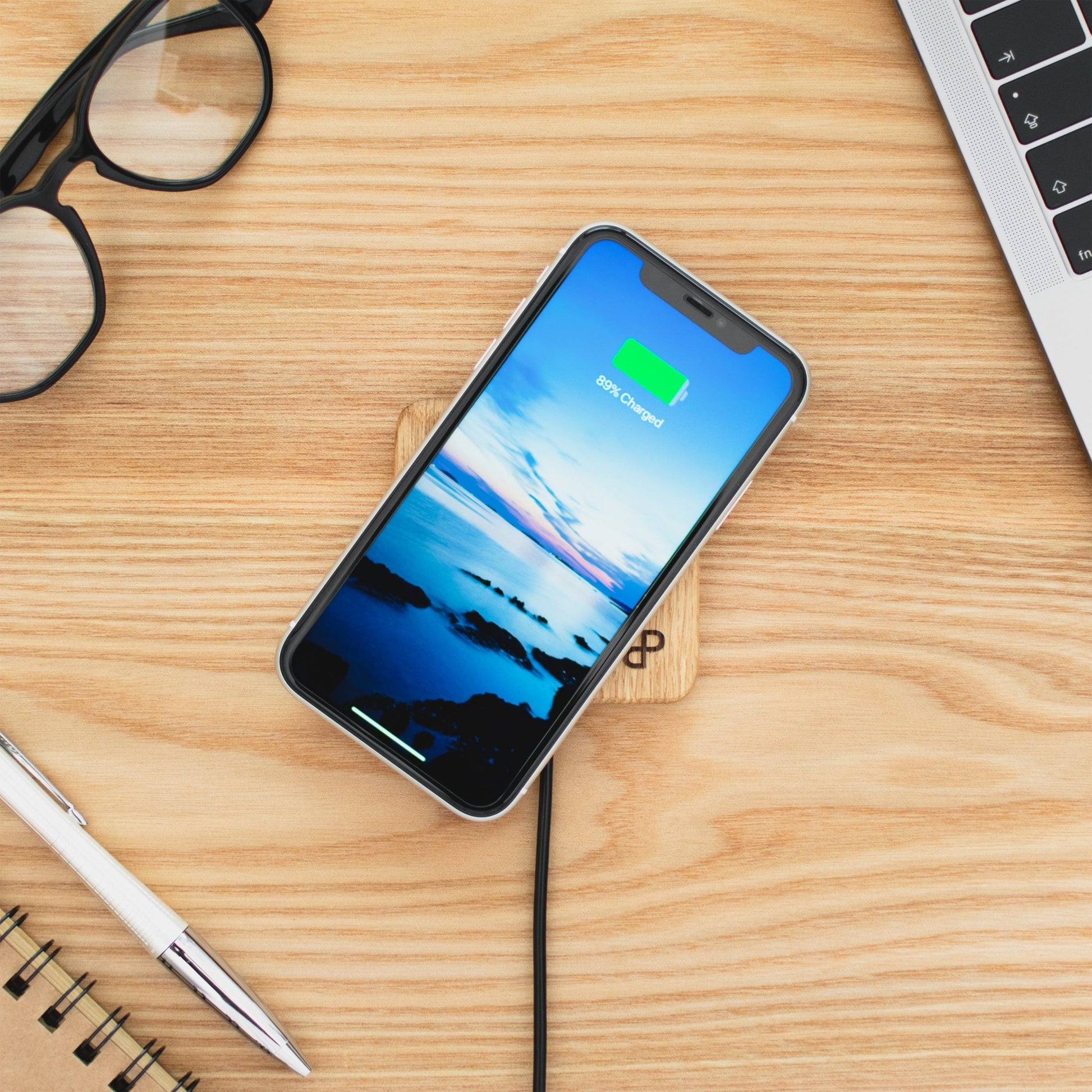 Handcrafted Wooden Wireless Charger - Sweet home fitting